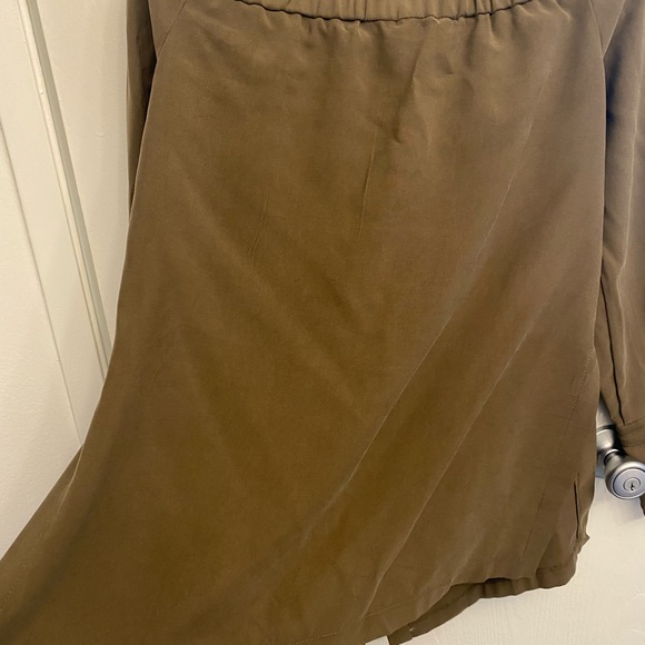 DO+BE off the shoulder top - Picture 2 of 5